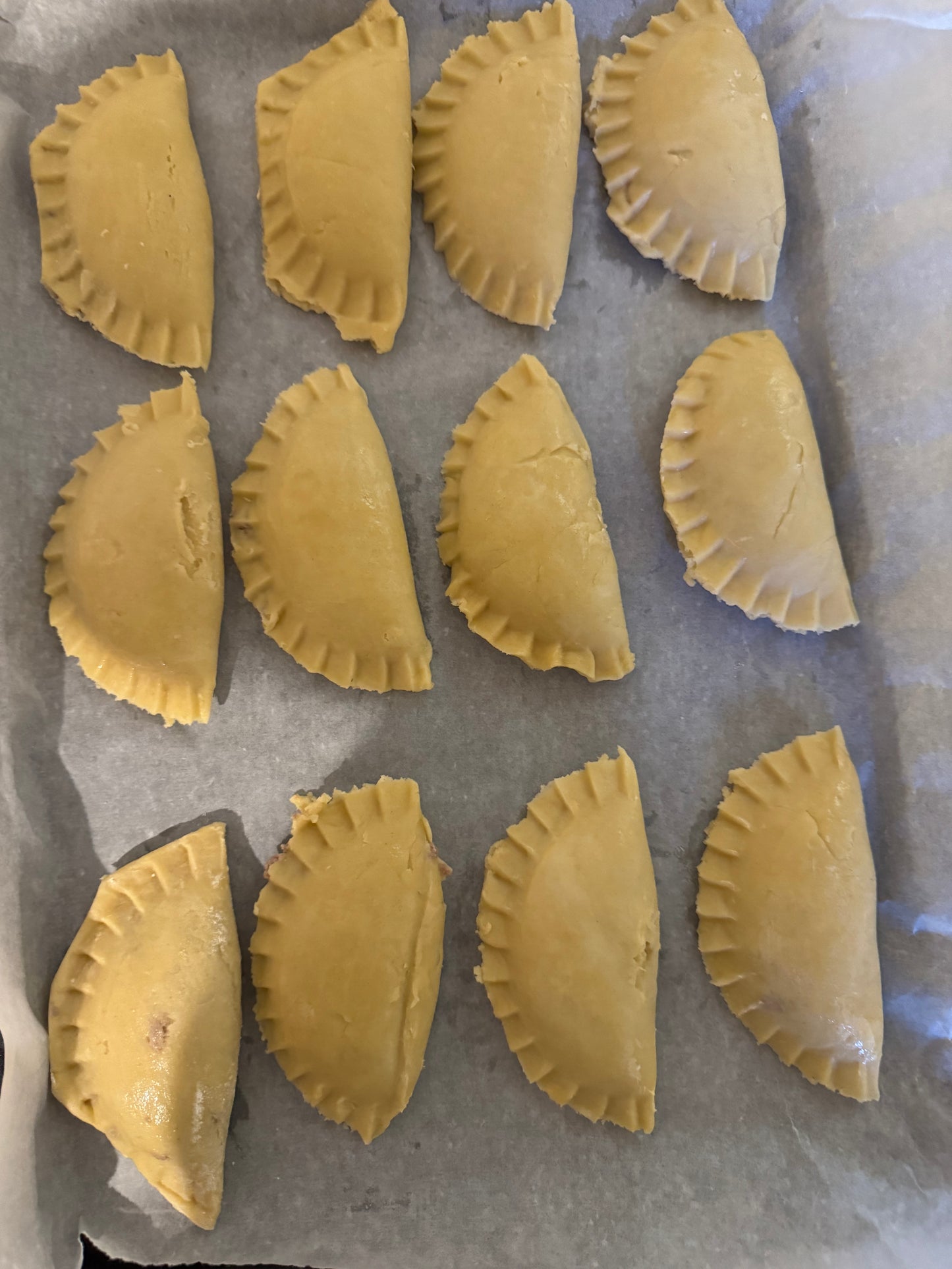 Dozen of Small sized meatpie