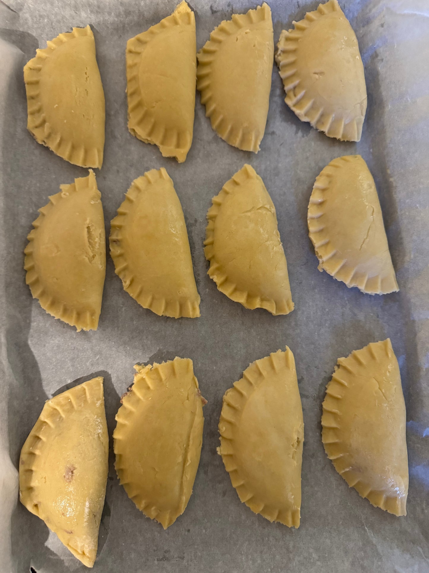 Dozen of Small sized meatpie